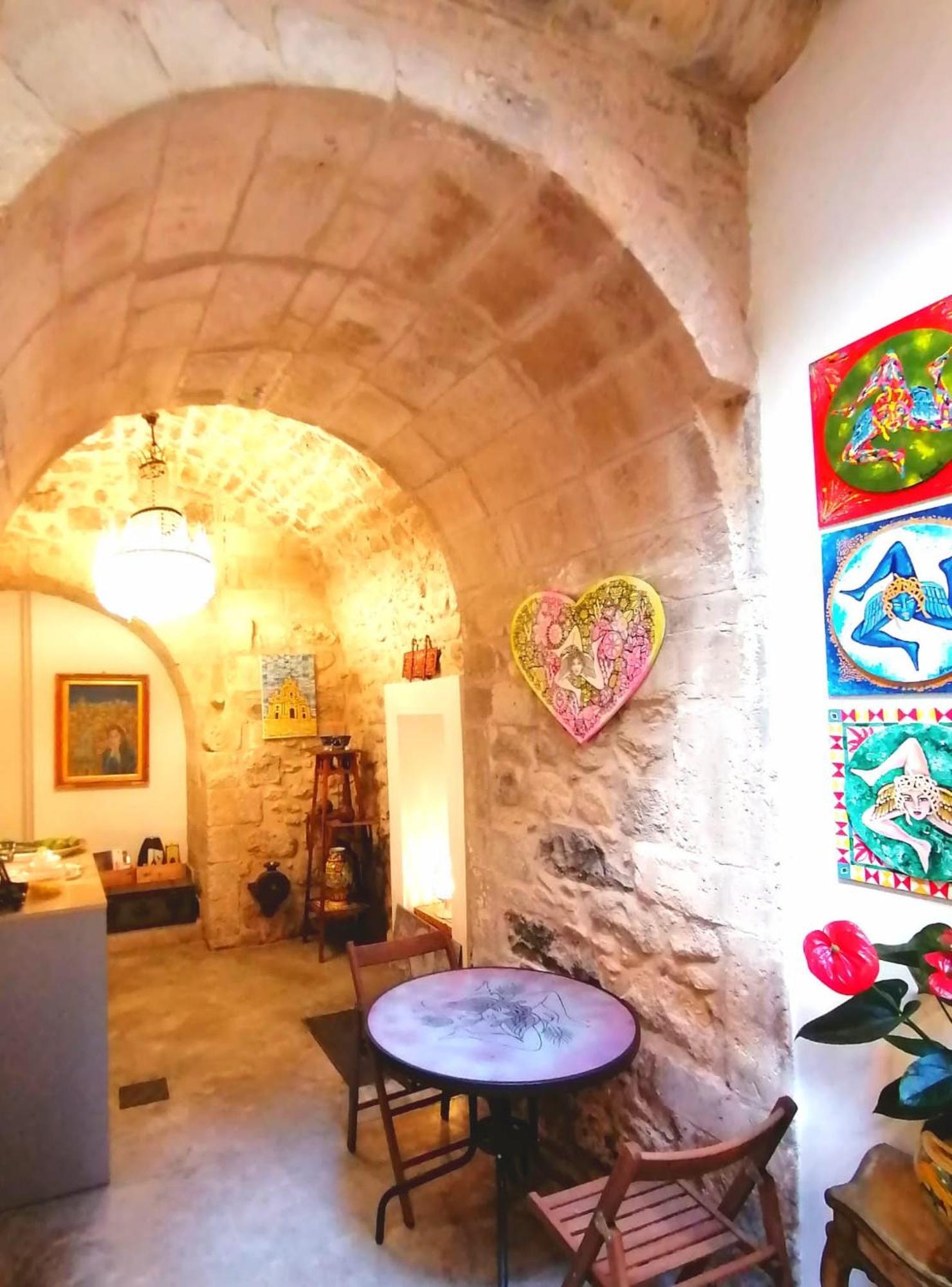 B&B Ibla Art Centro Ragusa Buitenkant foto