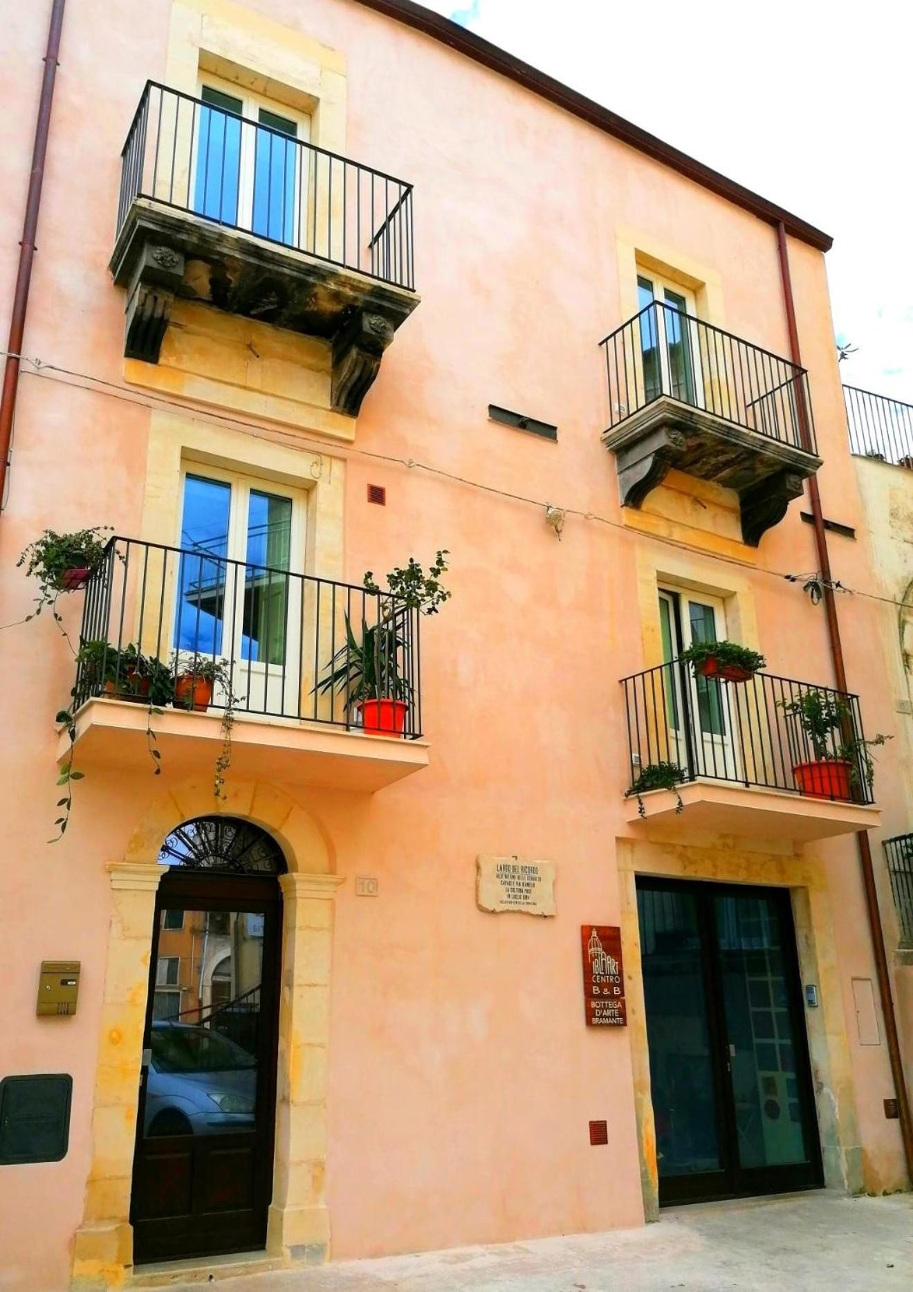 B&B Ibla Art Centro Ragusa Buitenkant foto